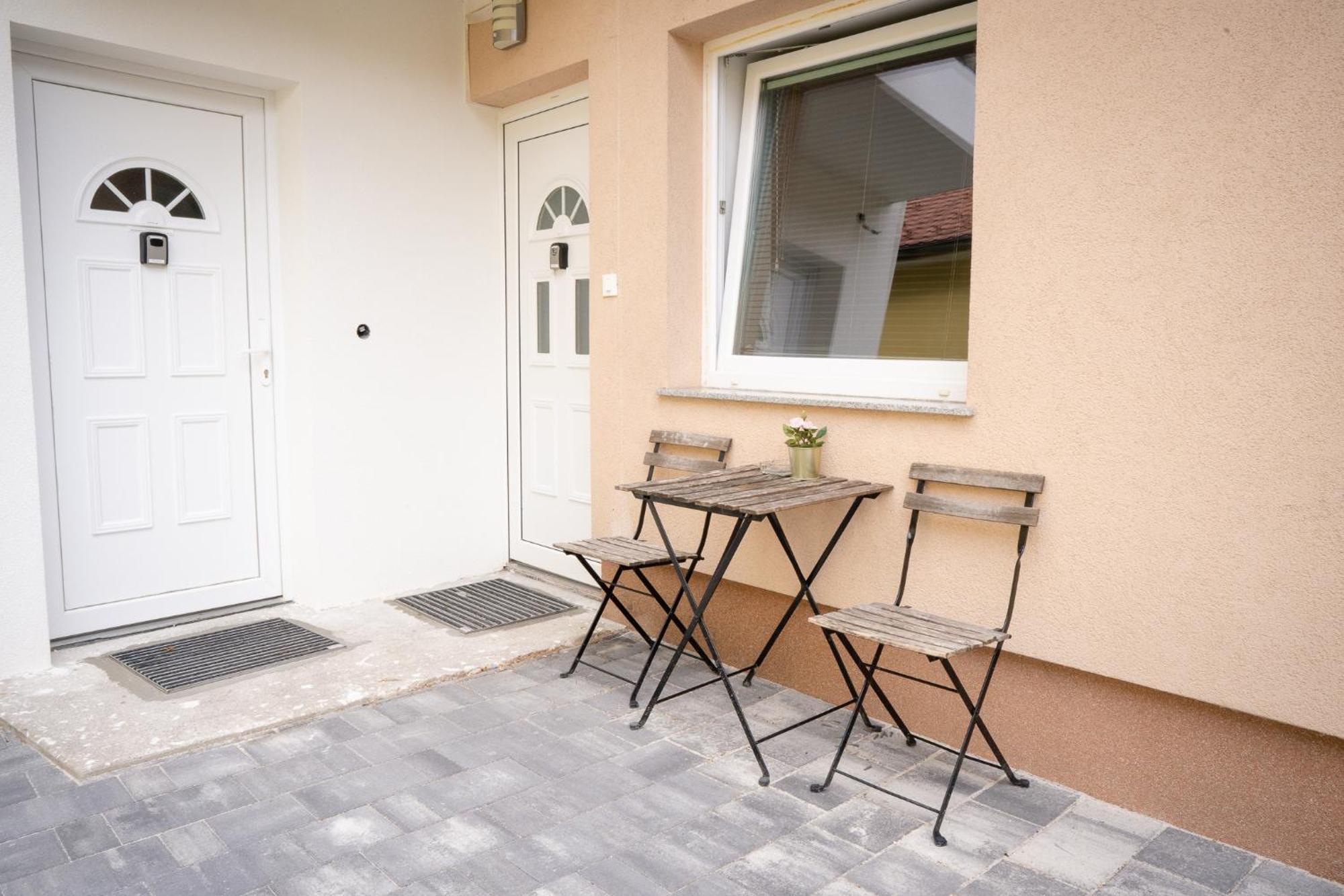 Anita'S Studio Apartments Ljubljana Dış mekan fotoğraf