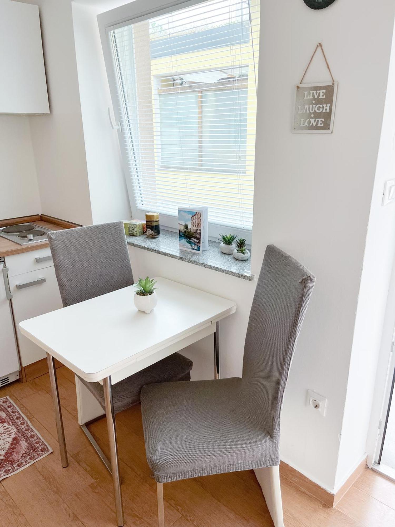 Anita'S Studio Apartments Ljubljana Dış mekan fotoğraf