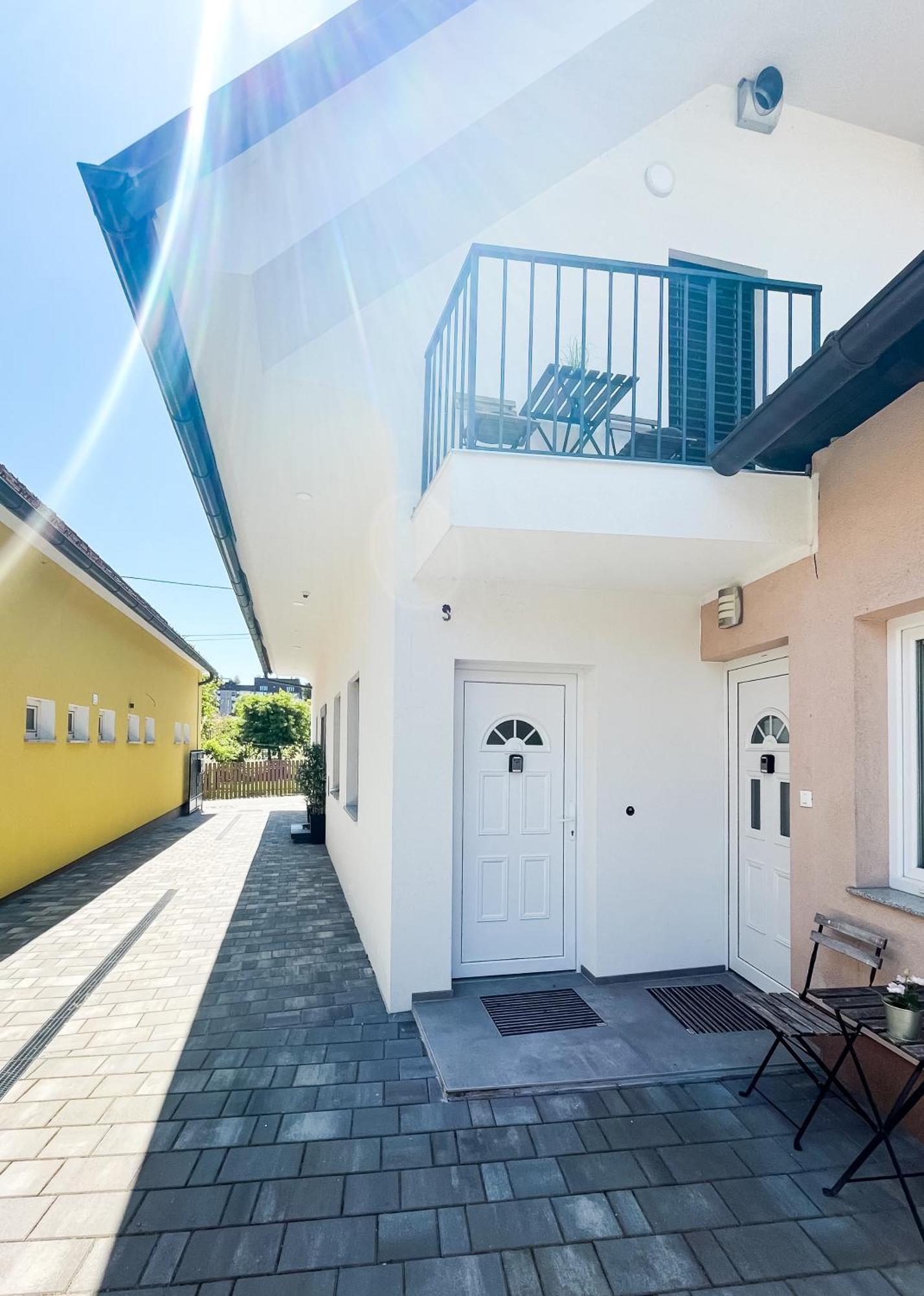 Anita'S Studio Apartments Ljubljana Dış mekan fotoğraf